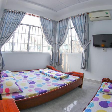 Son Thinh Guesthouse Хошимин Екстериор снимка